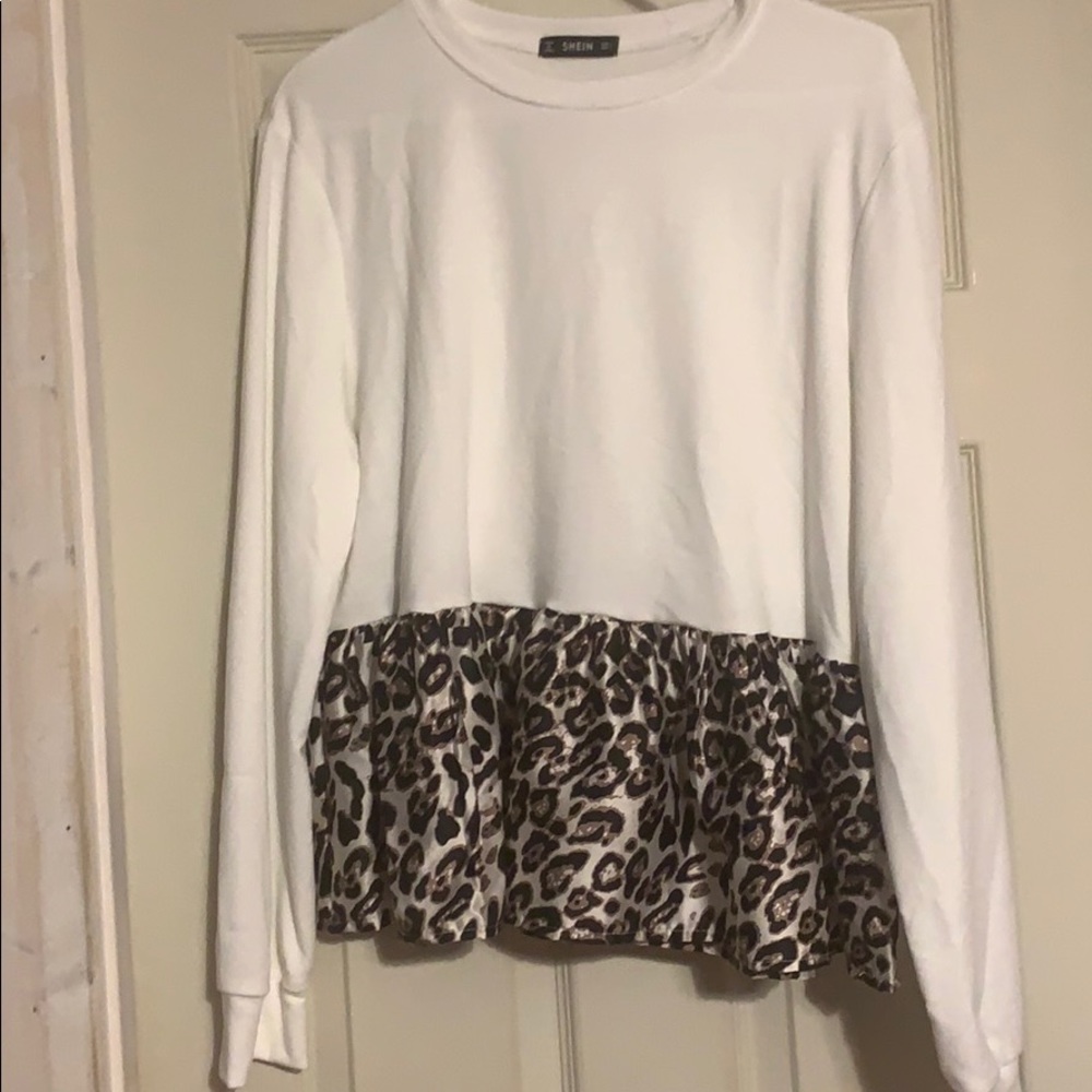 Bundle of 5 sweatshirts